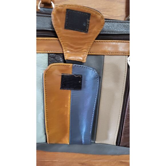 MCM 70s Leather Messenger UNISEX Crossbody 5 Pockets Multi-Color BOHO Style - Picture 15 of 16